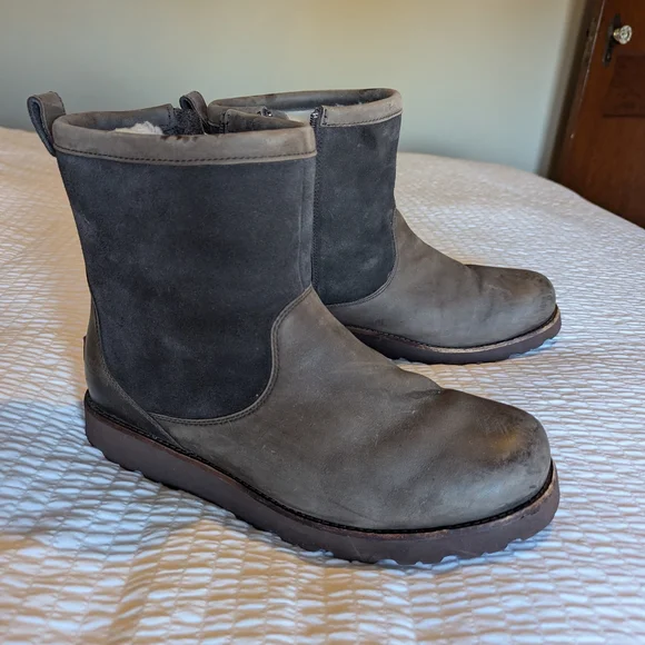UGG Hendren Waterproof Boots - Men's size 11 - Picture 1 of 7